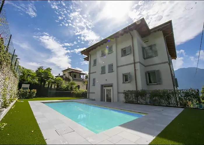 Regina Int.3 Appartement Mezzegra